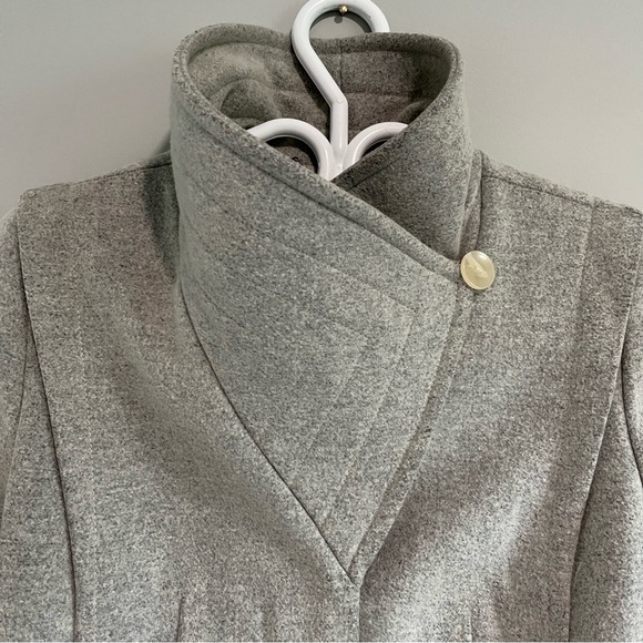 Light grey Babaton jacket - Picture 8 of 16